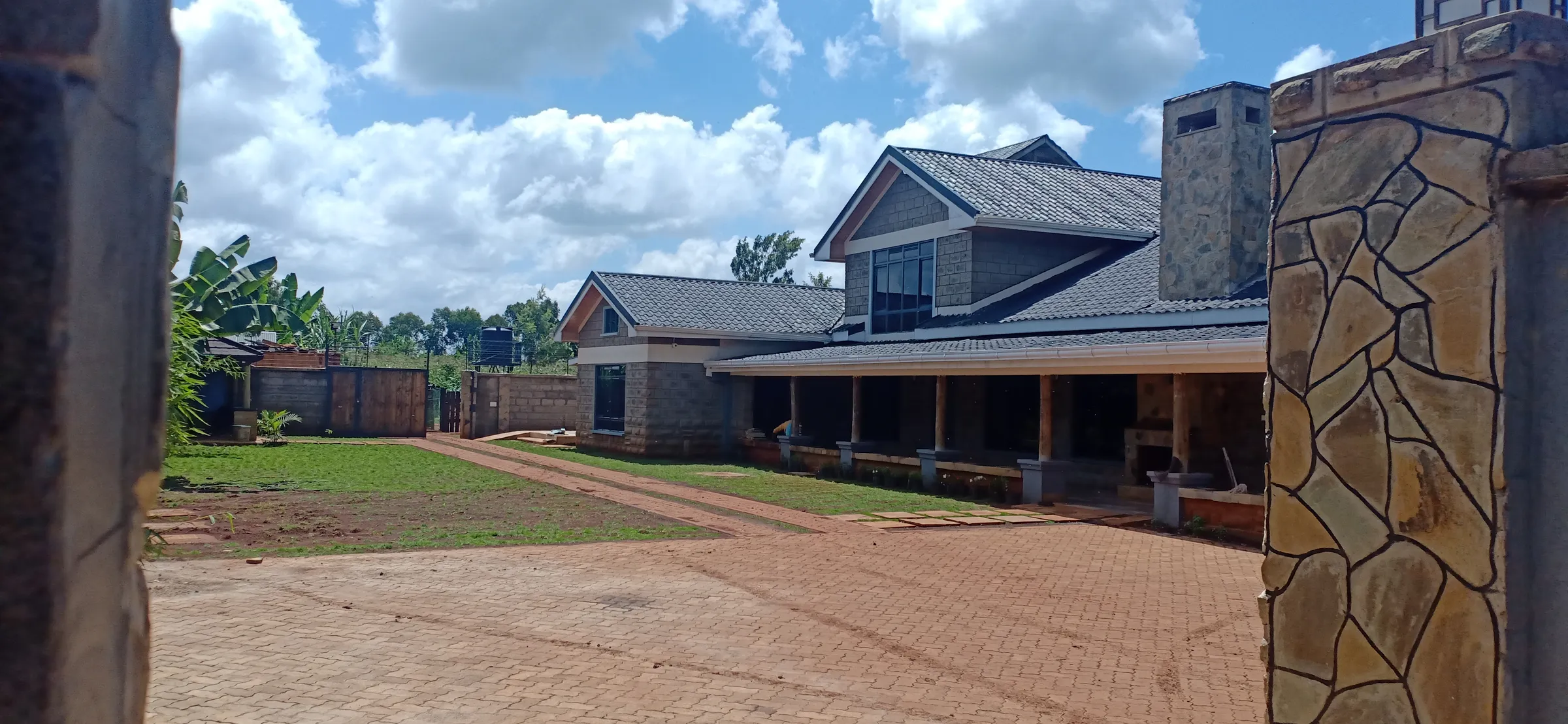 House Kuro